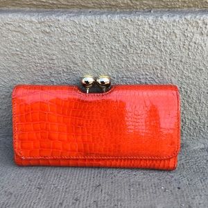 CLASSIC TED BAKER LARGE WALLET